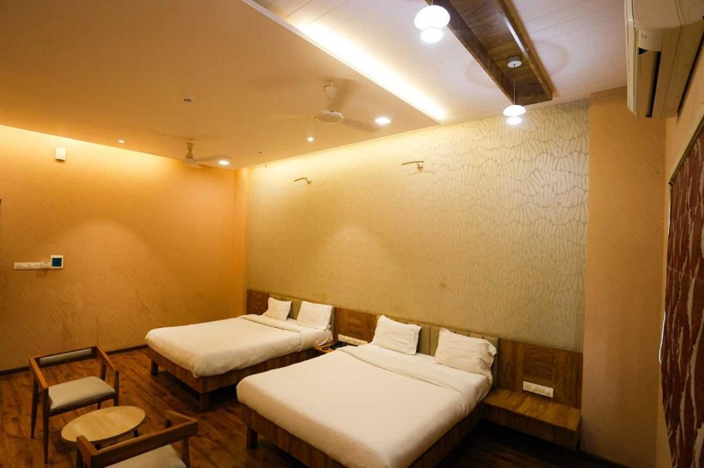 Imagen de la galería de Hotel O Troventa Inn, en Surat