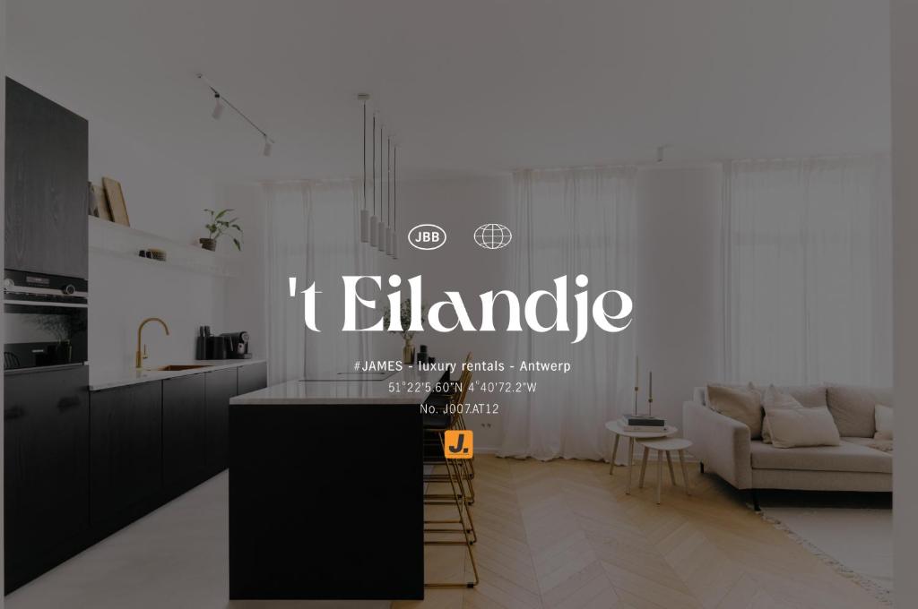 Khu vực ghế ngồi tại JAMES AT12 - stunning luxury apartment downtown Antwerp