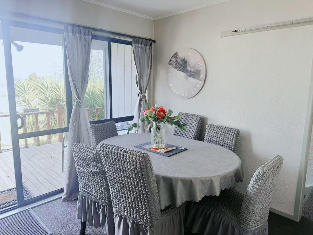 Mountain Top kiwi star holiday home - Resim 3