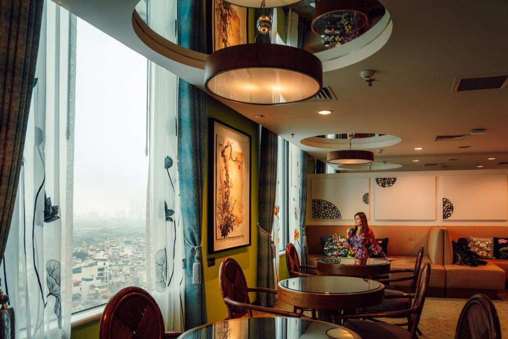 Studio Suite with Balcony