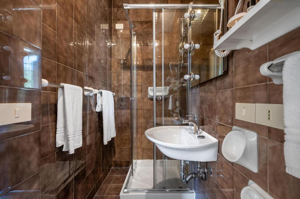 Excelsior Palace Hotel - 13