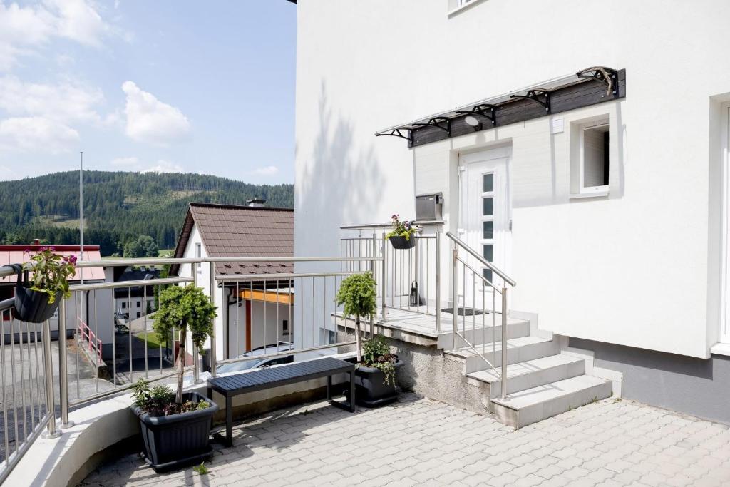 Nespecifikovaný výhled na hory nebo výhled na hory při pohledu z apartmánu