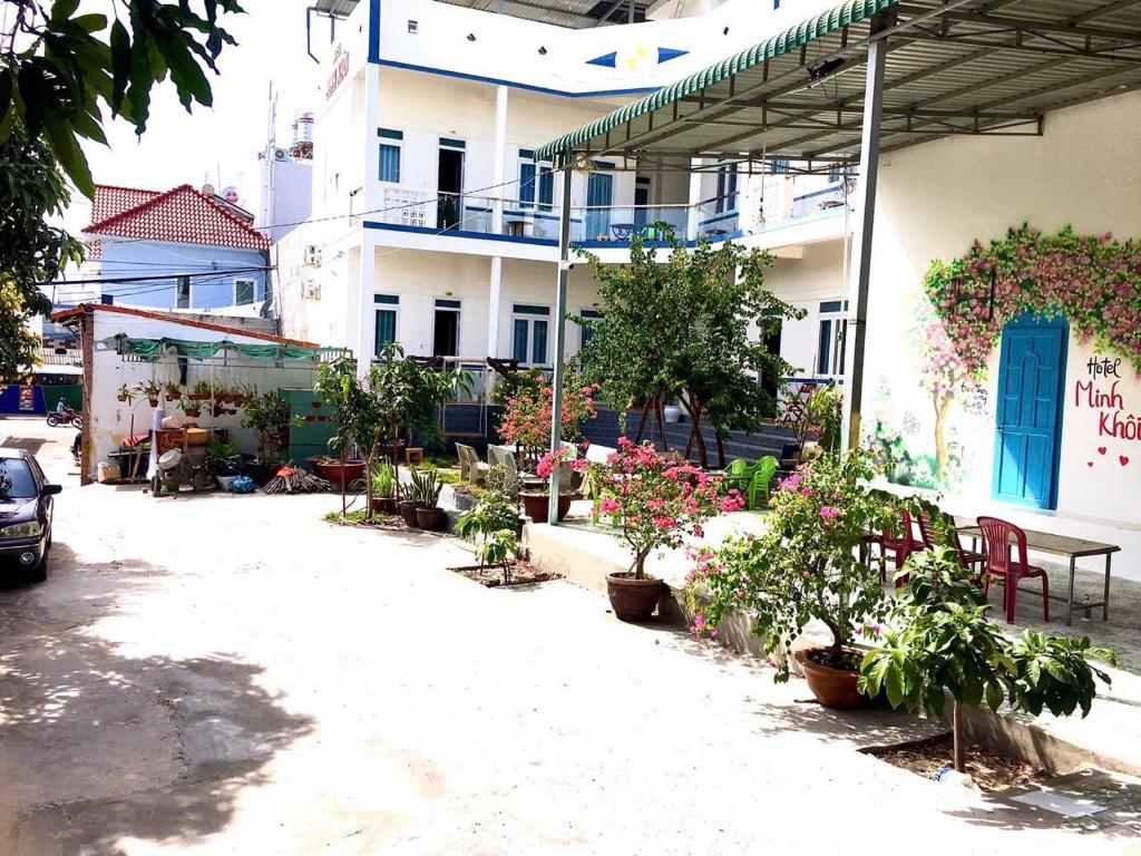 Vườn quanh Minh Khoi Guest House