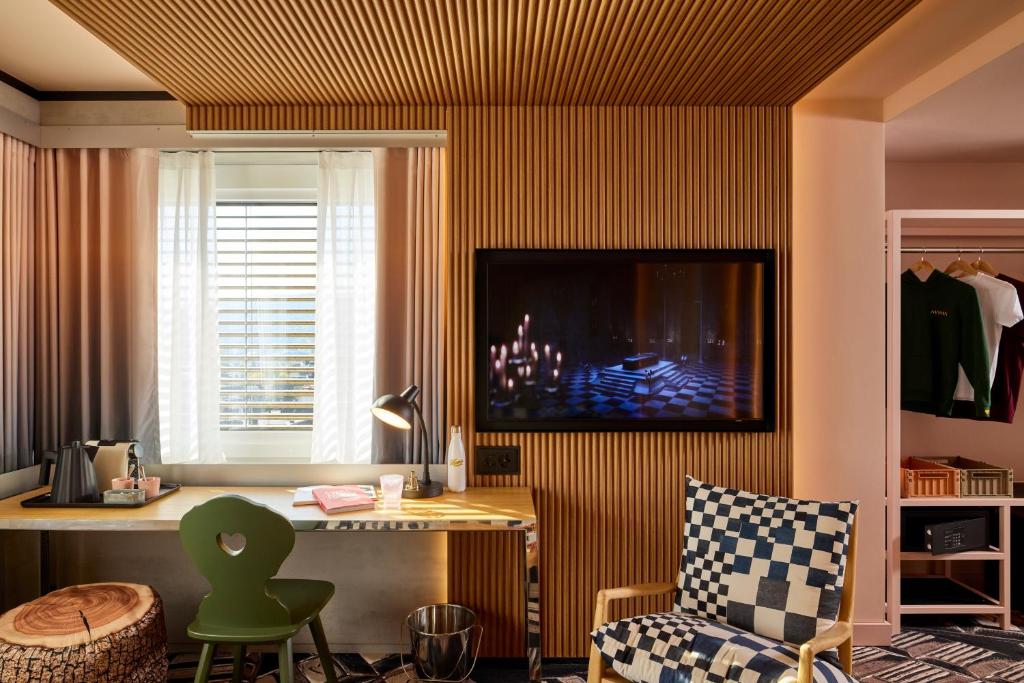 Mama Shelter Zurich - Resim 12