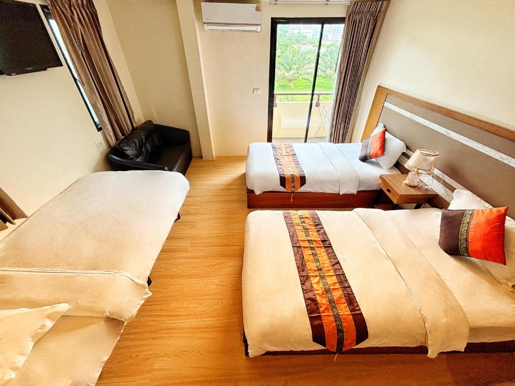 
Family Suite with Balcony
