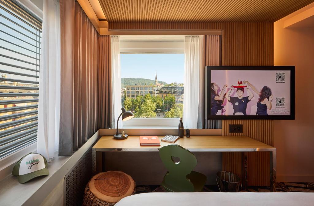 Mama Shelter Zurich - Resim 15