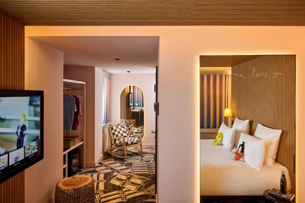 
Large Mama Double Room
