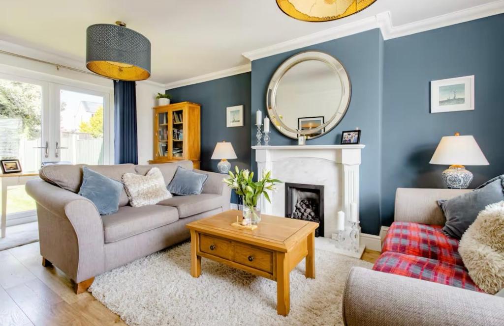 Posezení v ubytování Contractor-Friendly Home Near Shotton Paper Mill by Rework Accommodation