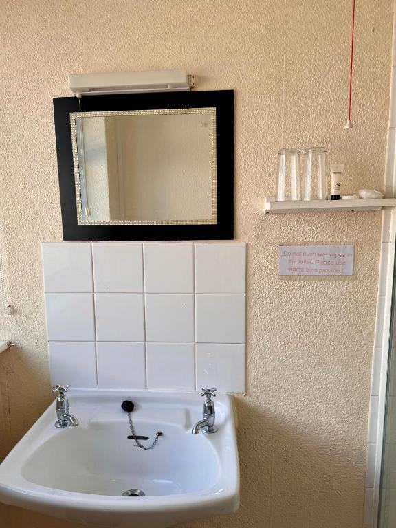 Kendal Hotel - Resim 17