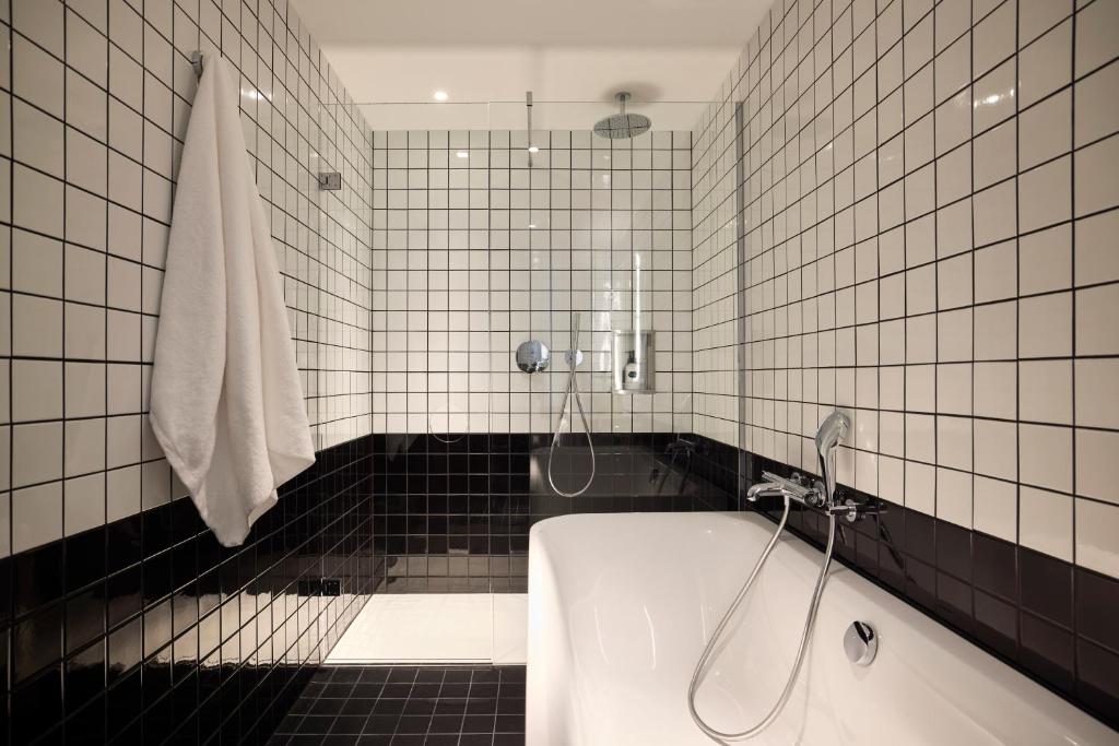 Mama Shelter Zurich - Resim 22