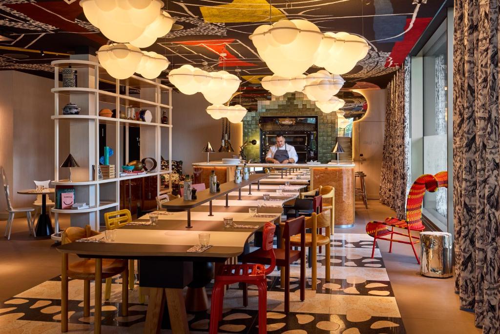 Mama Shelter Zurich - Resim 4