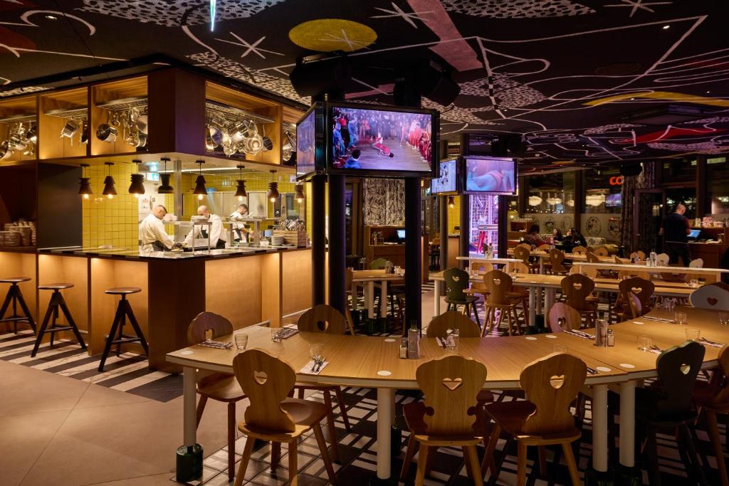 Mama Shelter Zurich - Resim 31