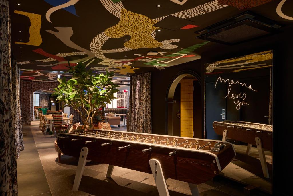 Mama Shelter Zurich - Resim 30