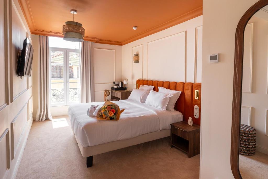 Hotel Ambassador, completely renovated - Resim 6