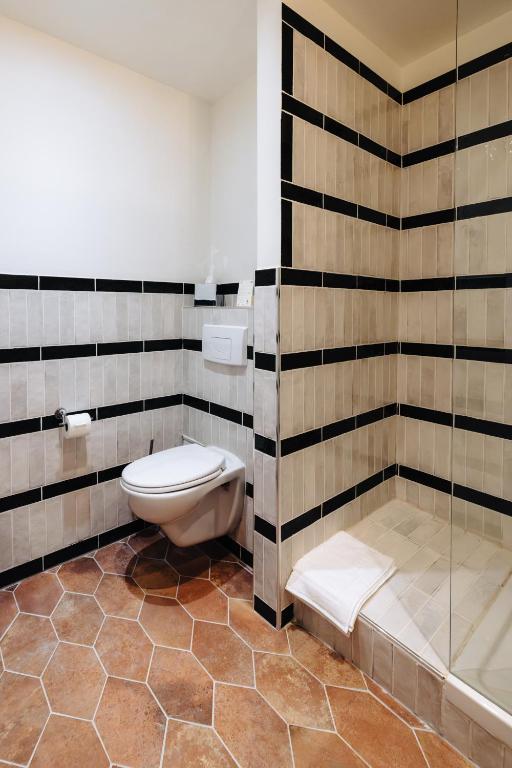 Hotel Ambassador, completely renovated - Resim 16