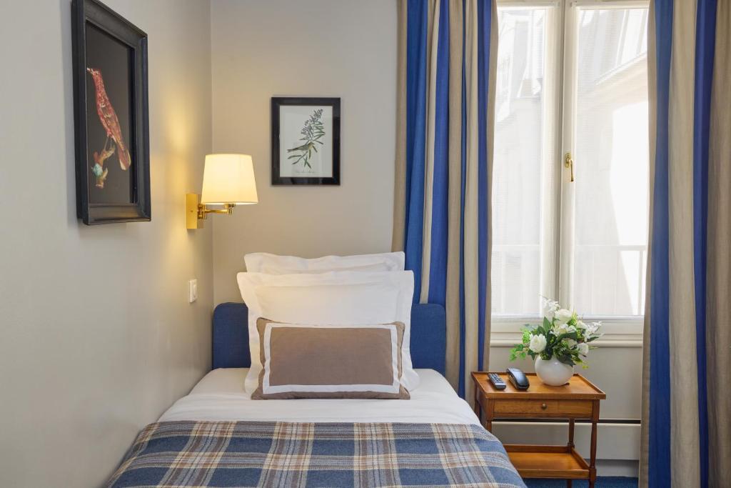 Relais Du Louvre - Resim 41