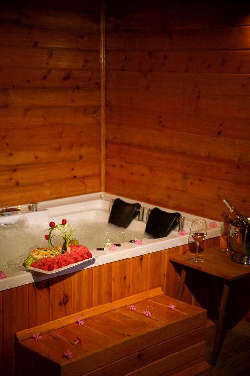 Navy Inn & Bungalows - 13