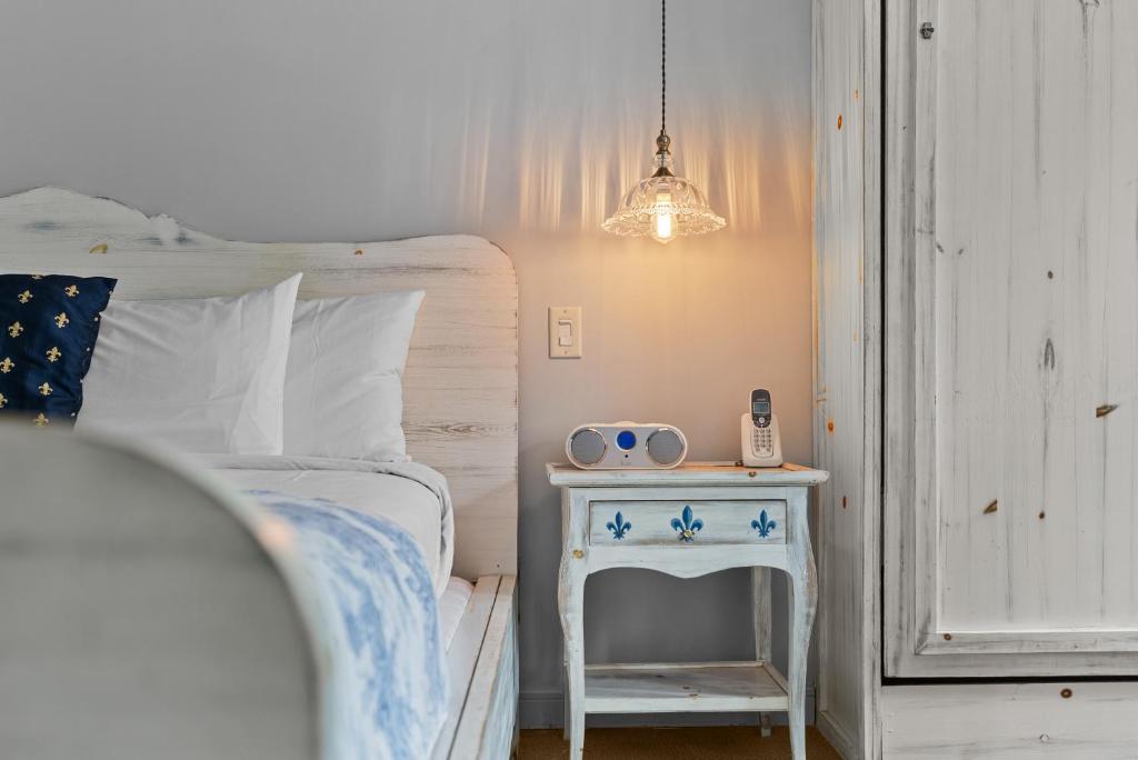 Auberge Place d'Armes - Par Aneyro - Resim 43