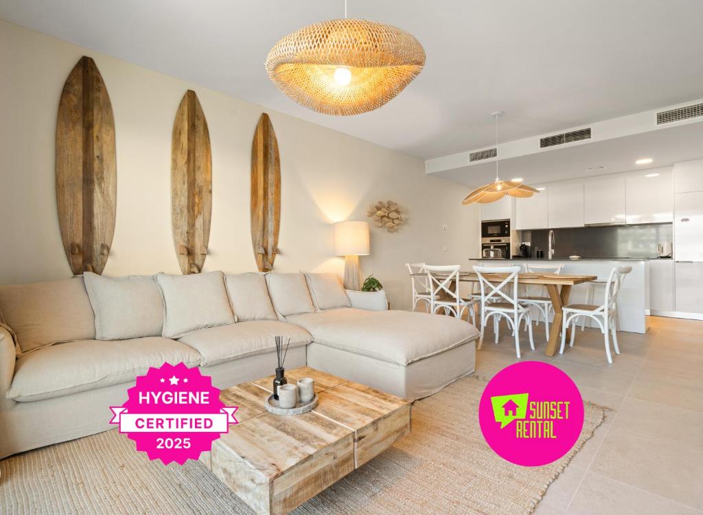 700m from the beach apartment in Estepona with a pool