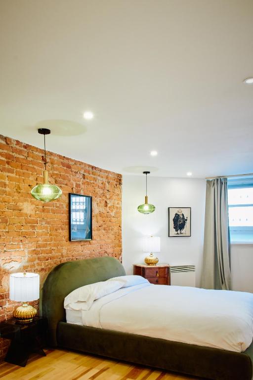 
Standard Family Room
