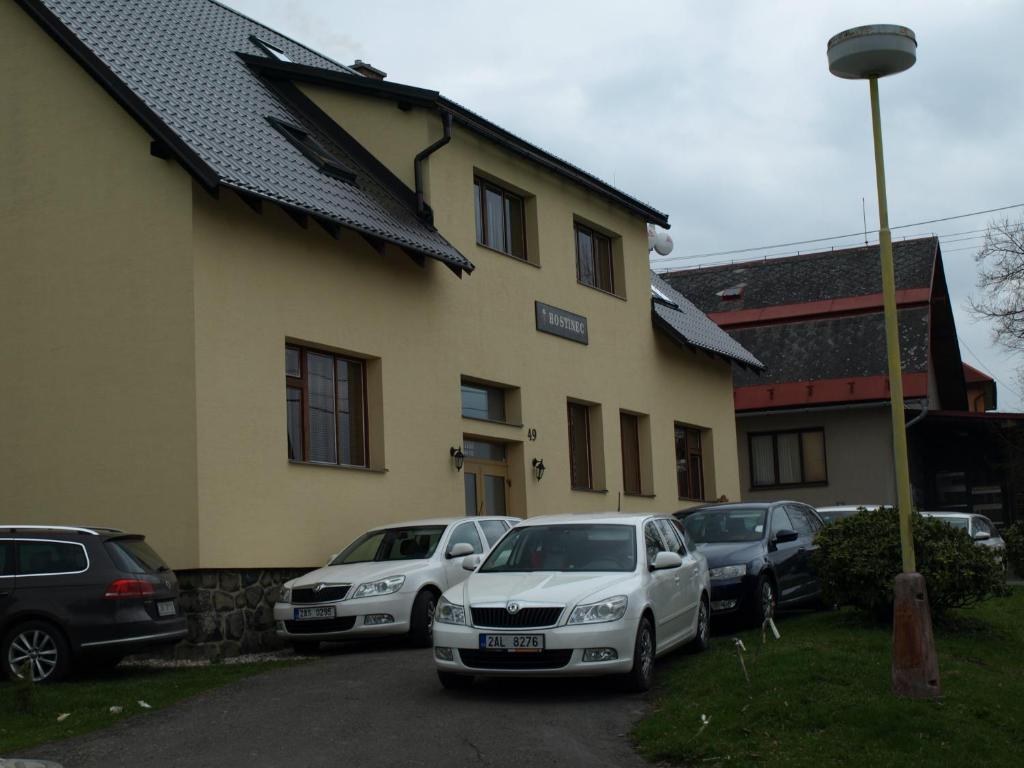 Budova, kde se penzion – hostinec nachází
