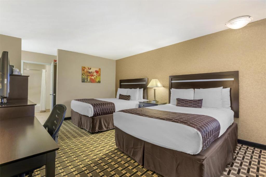 Best Western Plus Pleasanton Inn photo