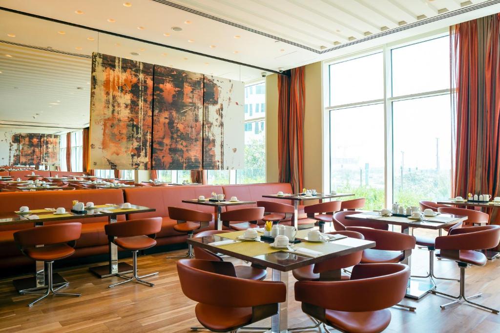 Yas Plaza Circuit by IHG - Resim 40