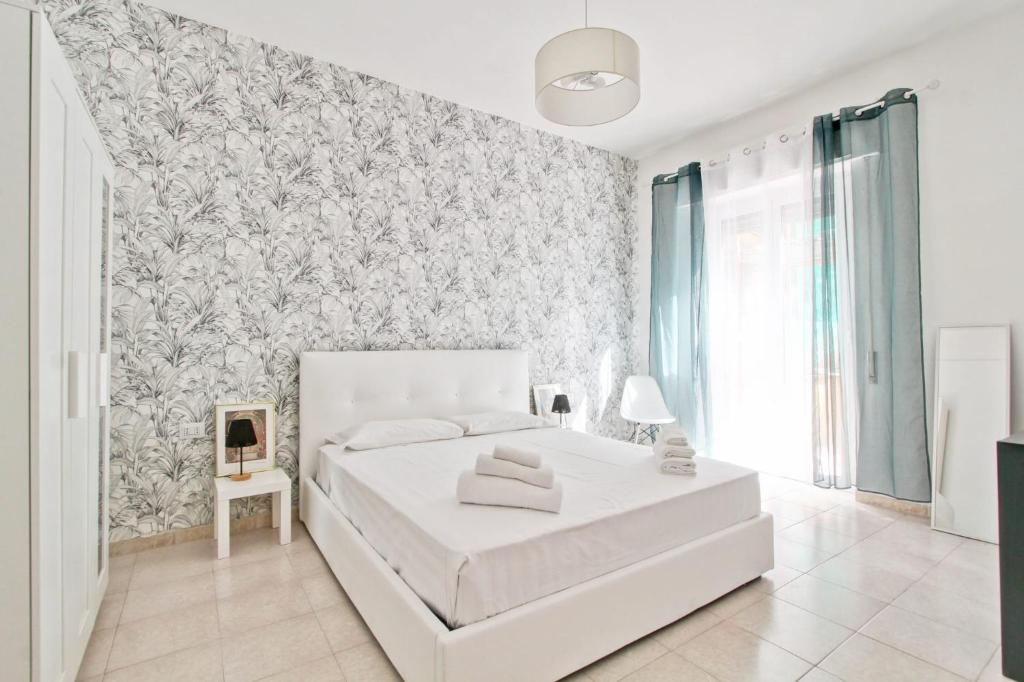 White Boutique Apartment