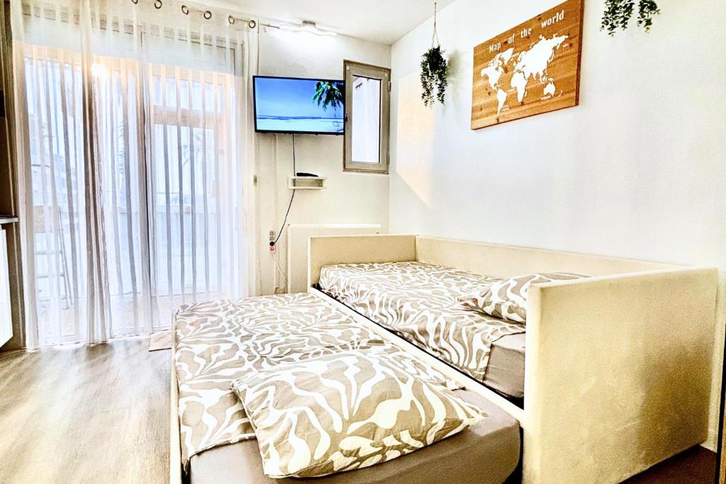 Camera con 2 Letti e TV di Parentheses marine - Studio front de mer a Canet-en-Roussillon