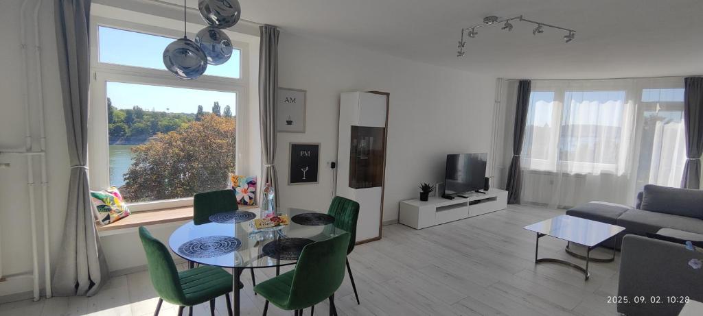 Posezení v ubytování Duna Panorama -two-bedroom apartment with terrace