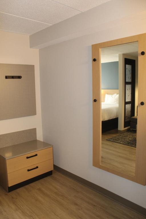 Hyatt Place Baltimore/BWI Airport photo