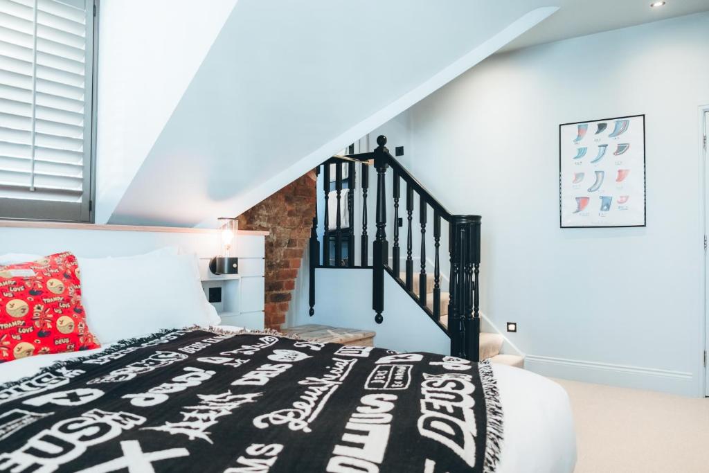 Deus Ex Machina Hotel - Resim 10