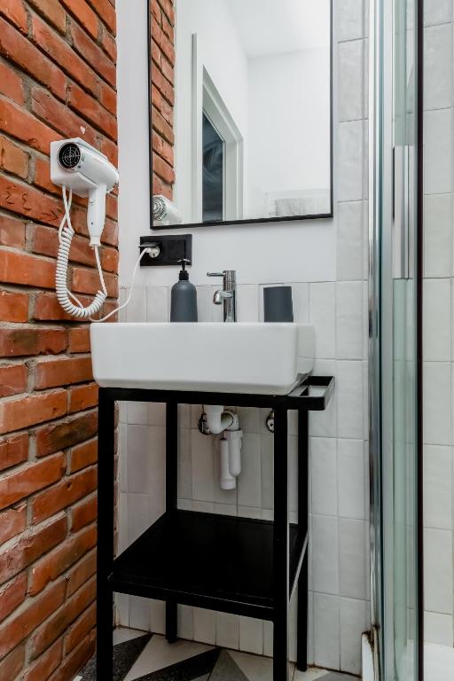 Noclegi Zelazna 51 - Resim 8