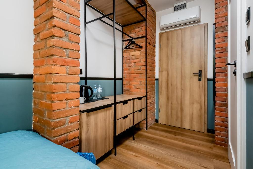 Noclegi Zelazna 51 - Resim 3