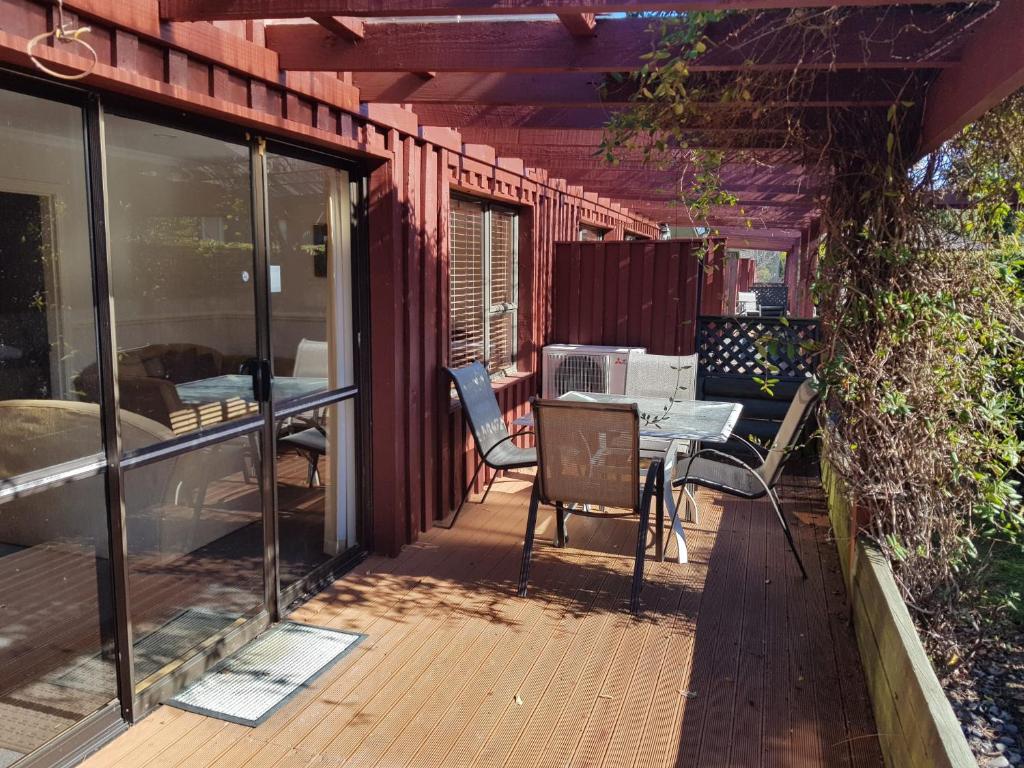 Alpine Springs Motel - Resim 45