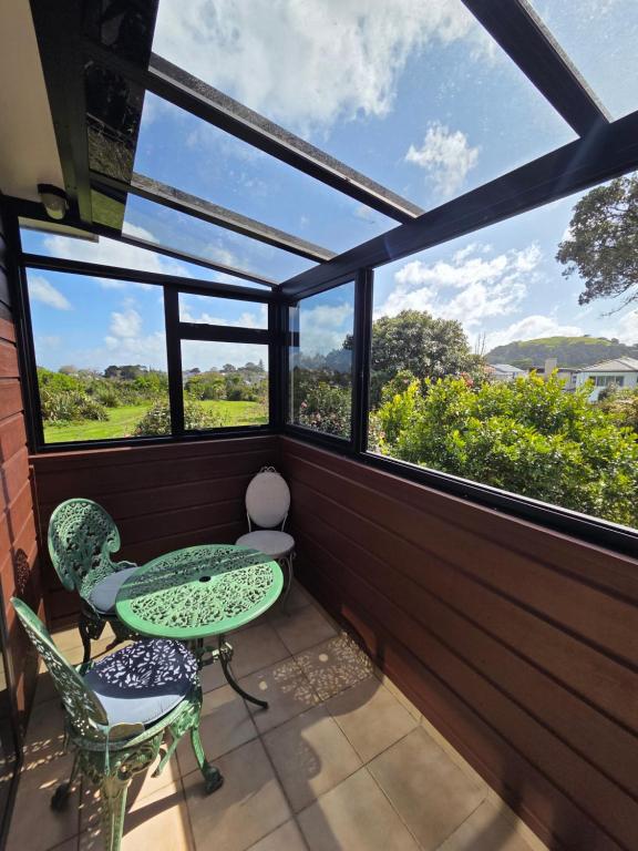 Rooms in an Epsom House - Resim 4