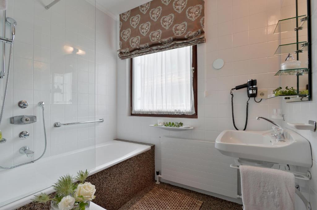 Koupelna v ubytování Alpin Hotel Garni Eder - Private Living