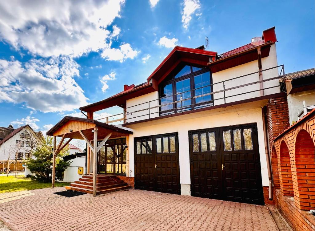 Το κτήριο όπου στεγάζεται  η παραθεριστική κατοικία