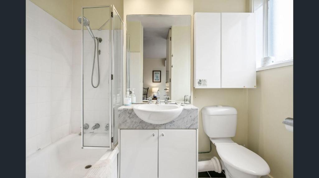 Knightsbridge Apartments - Resim 8