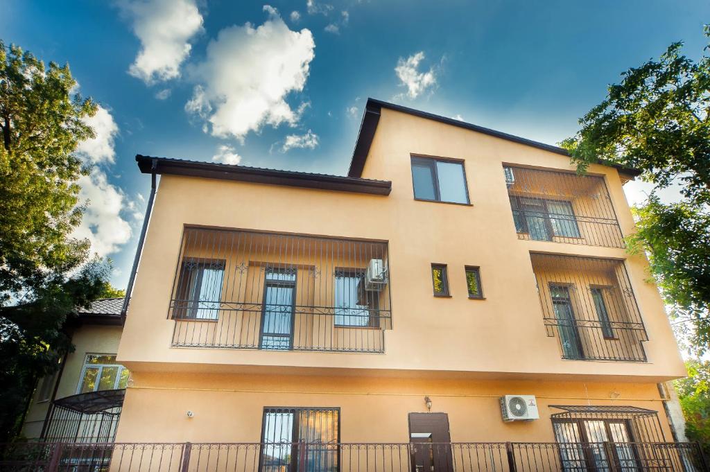 Budova, kde se hotel nachází
