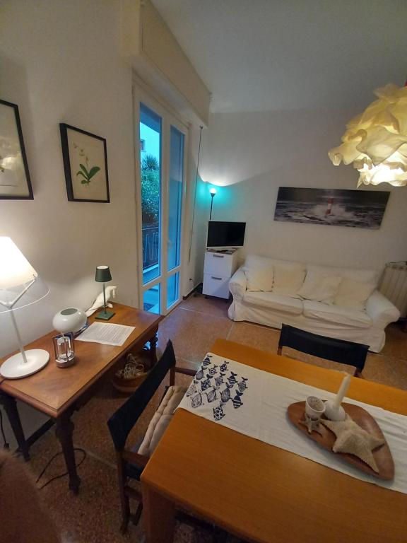 Postel nebo postele na pokoji v ubytování Cozy house with private garden - Terrazza Fiorita