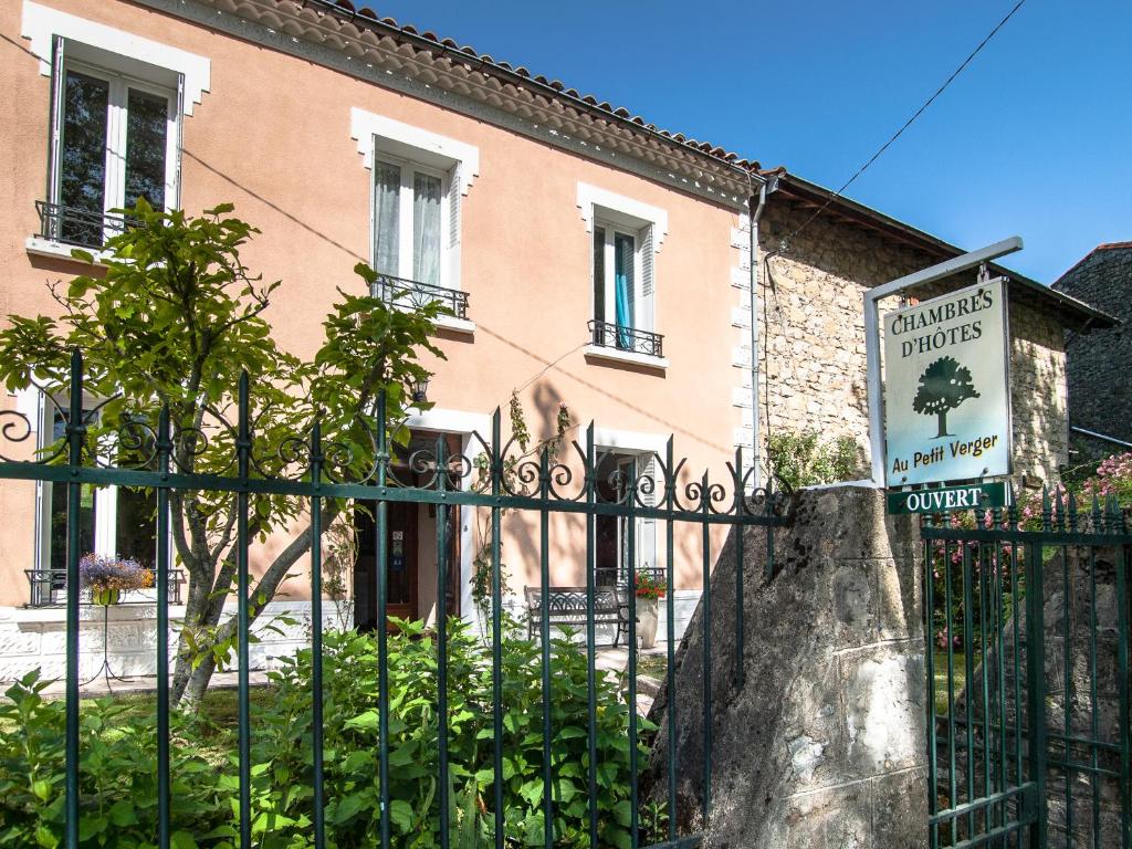 Budova, kde se bed and breakfast nachází