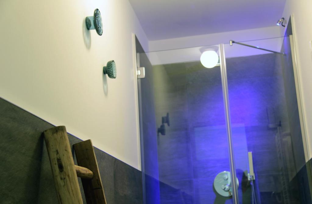 Lamia Room Rentals - 19