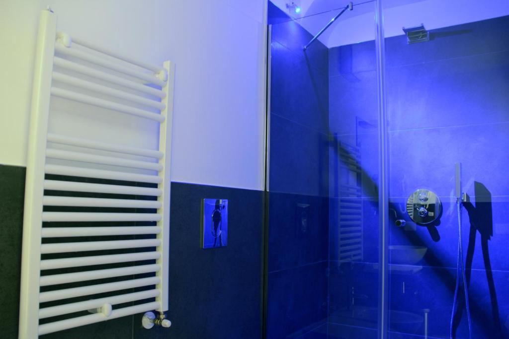 Lamia Room Rentals - 13