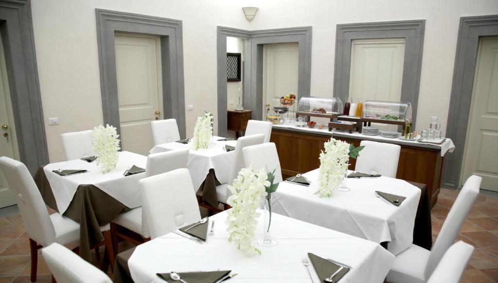 Hotel Renaissance - Resim 9