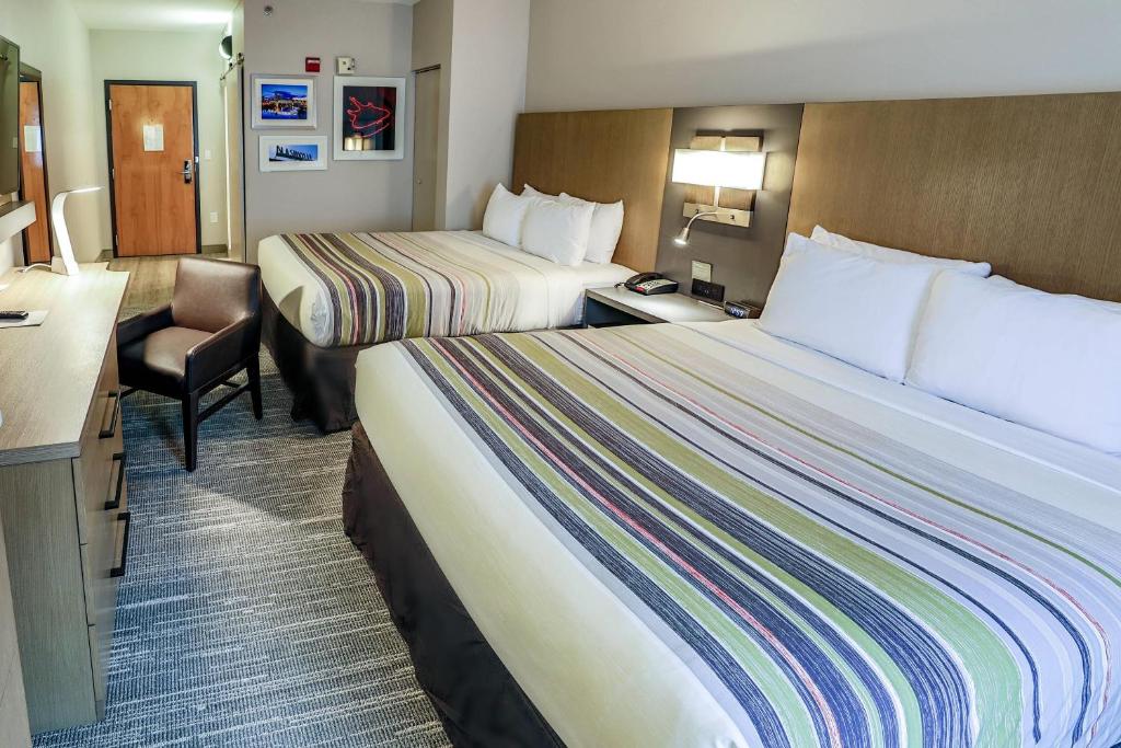Country Inn & Suites by Radisson Nashville Airport TN photo