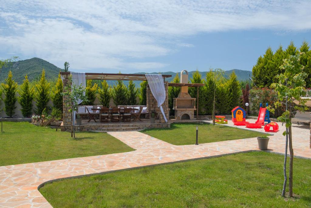 Nespecifikovaný výhled na hory nebo výhled na hory při pohledu z apartmánu