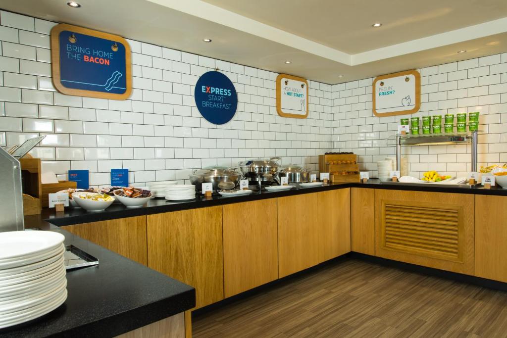 Holiday Inn Express Bath by IHG - Resim 31