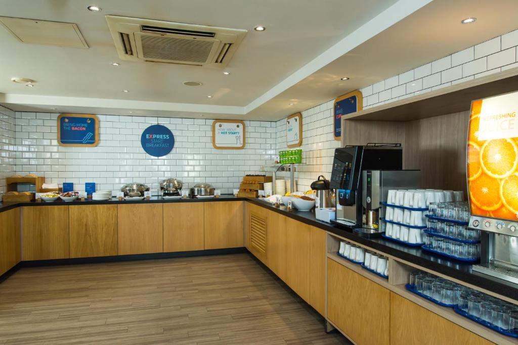 Holiday Inn Express Bath by IHG - Resim 33