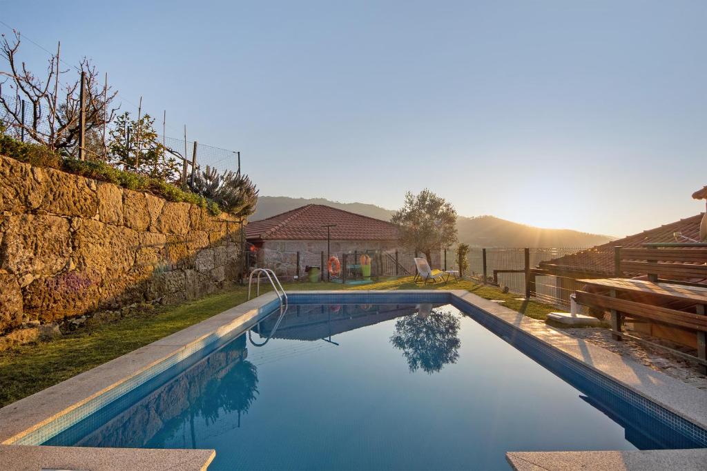Bazén v ubytování Quinta do Sonho nebo v jeho okolí